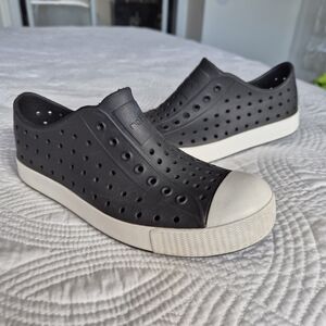 VGUC Native Jefferson Black White Slip-On Sneakers Kids 3